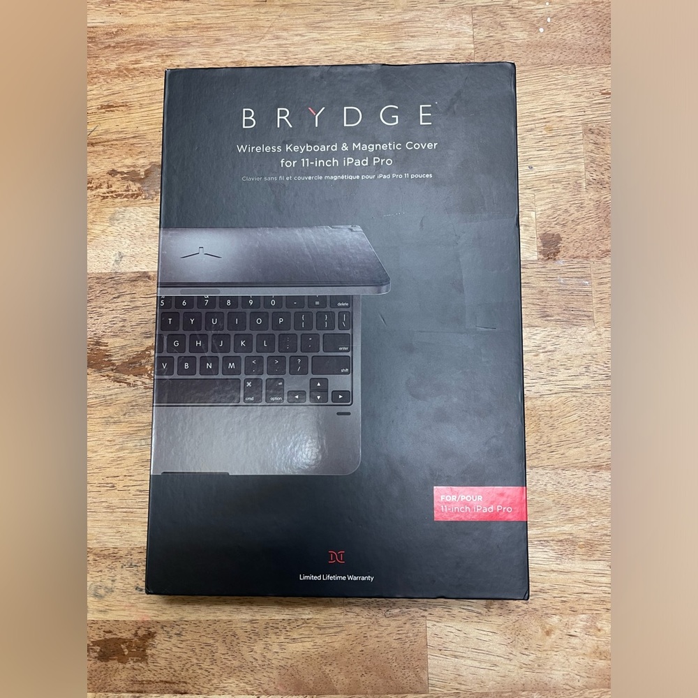 Brand new Brydge wireless keyboard and magnetic cover for 11-inch iPad Pro